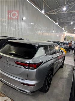 ميتسوبيشي اوتلاندر